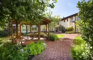 Centro Residenziale Cherubina Manzoni
