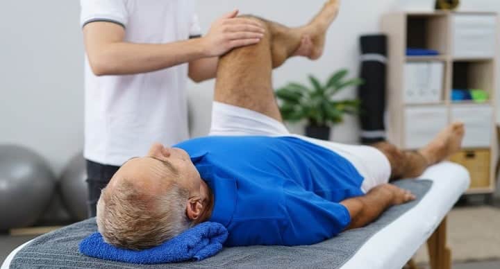 sessione di fisioterapia in corso